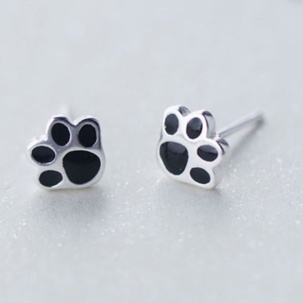 ❤️Insta dog love small sterling silver earrings - Picture 2 of 6